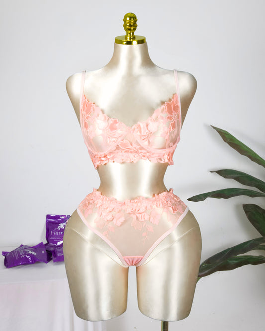 Floral Embroidered Lingerie Set - Simon