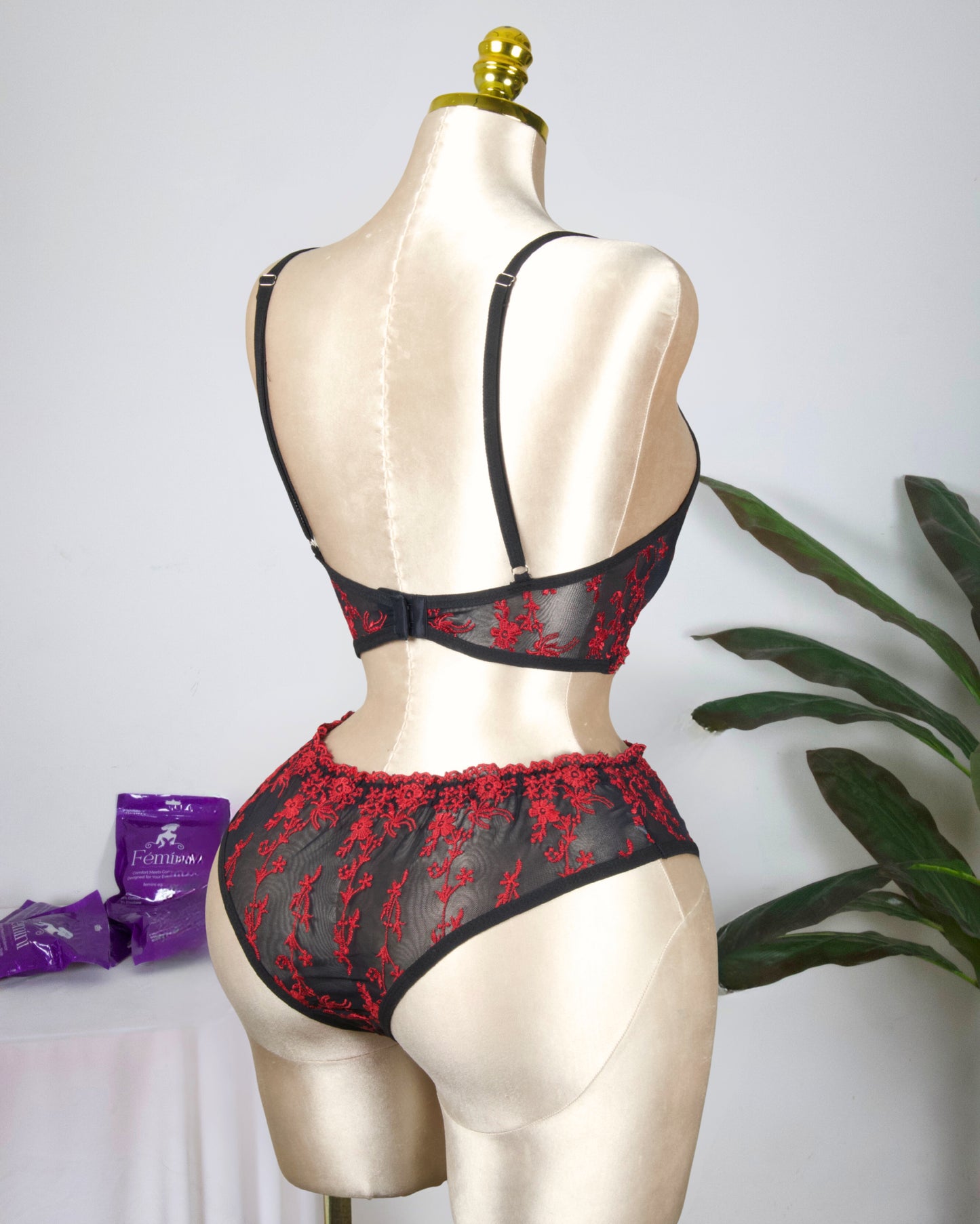 Floral Embroidered Lingerie Set - Red in Black